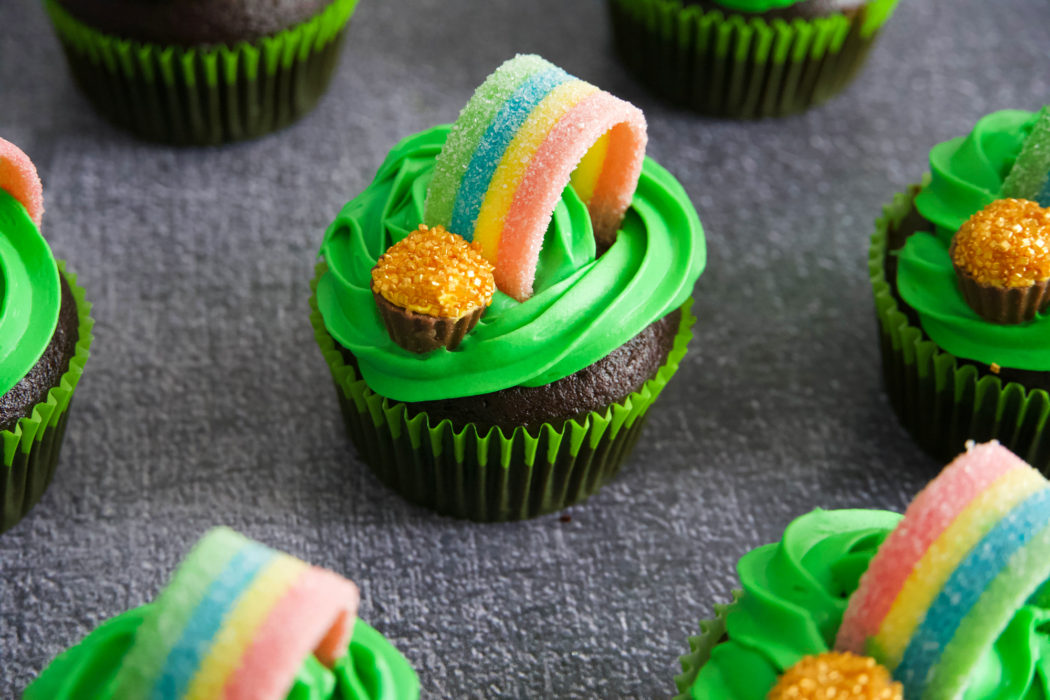 Pot of Gold Chocolate Cupcakes Pot of Gold Chocolate Cupcakes