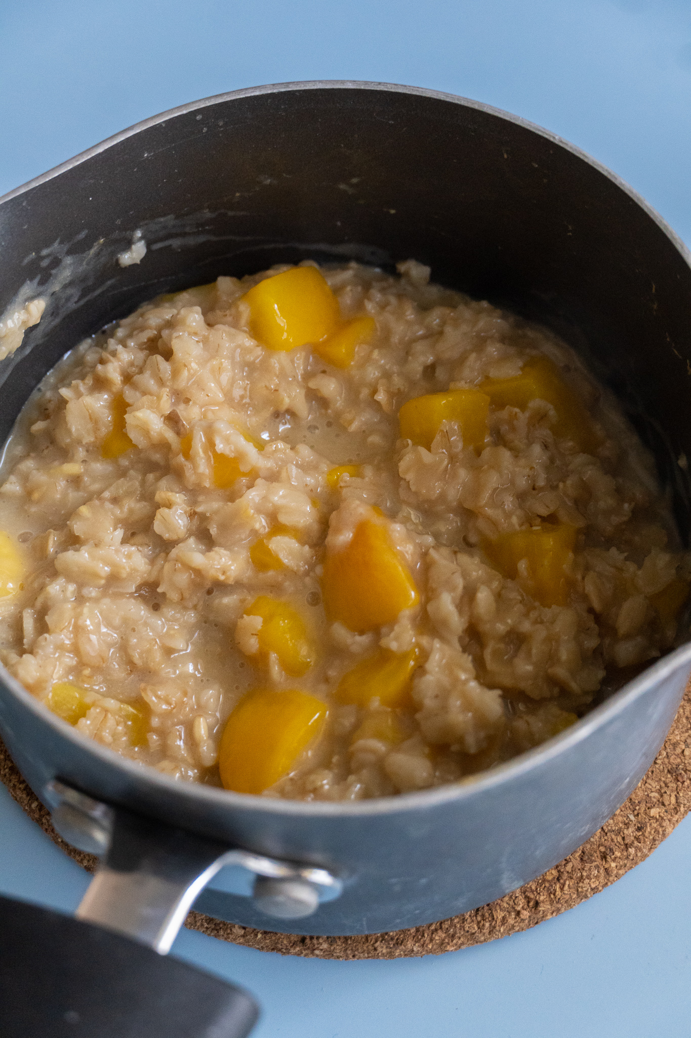 peaches and oatmeal
