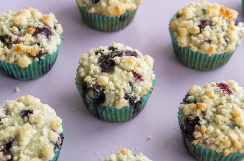 Blueberry Muffins With Crumble Topping