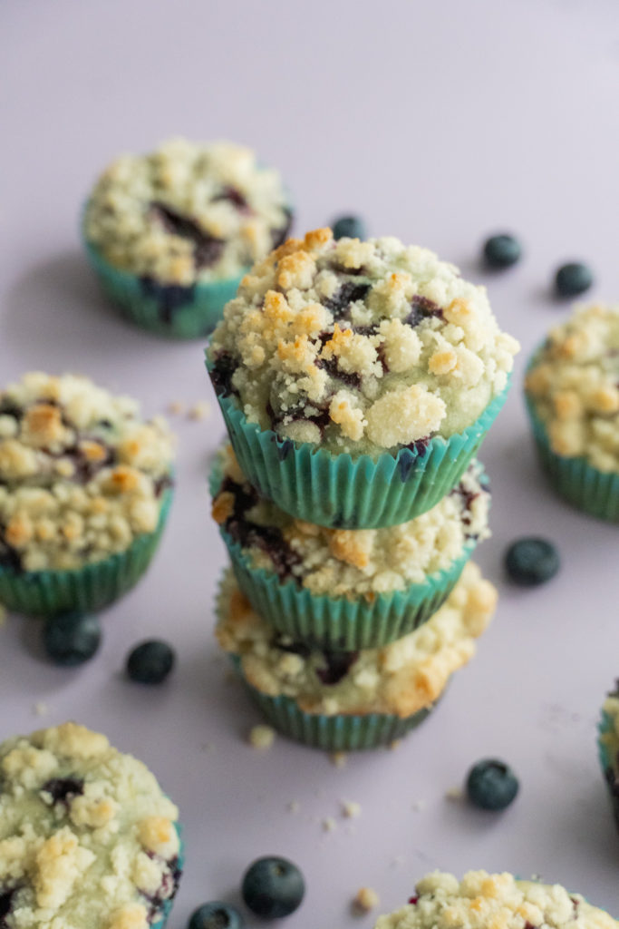 Blueberry Muffins With Crumble Topping